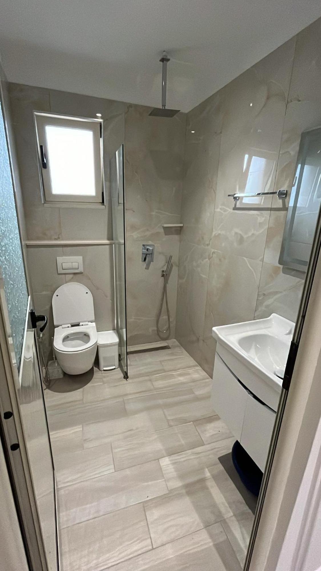 Vila Luani Vlorë Esterno foto