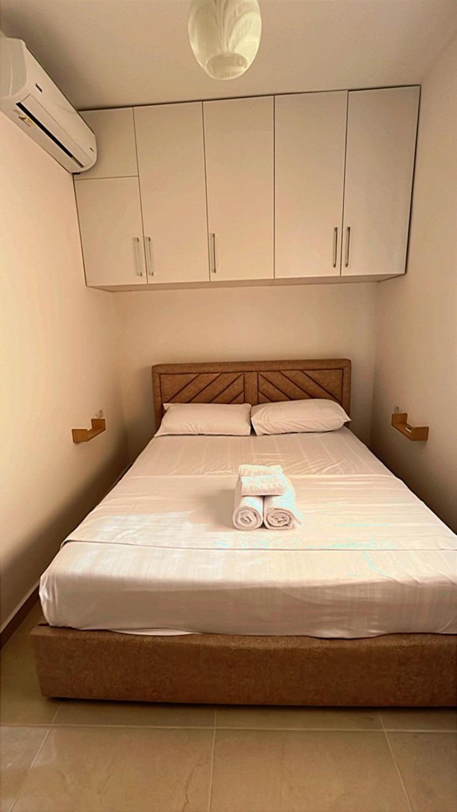 Vila Luani Vlorë Esterno foto