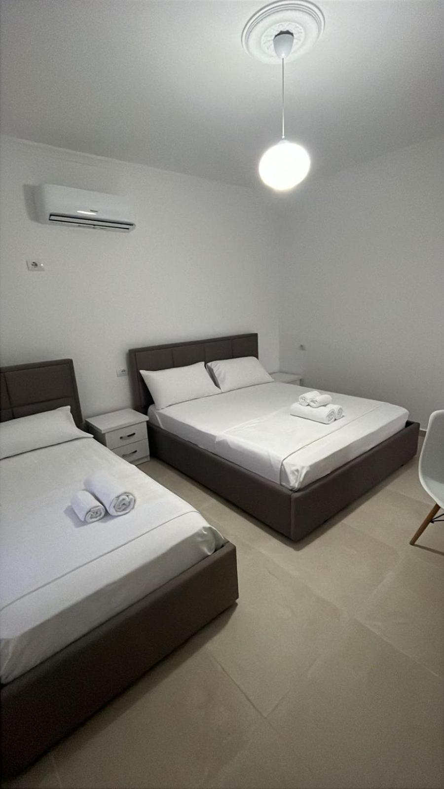 Vila Luani Vlorë Esterno foto